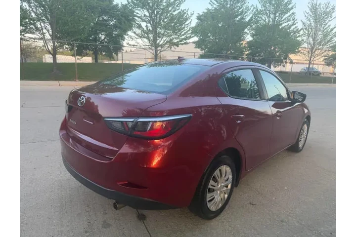 $10997 : 2019 Yaris L image 7