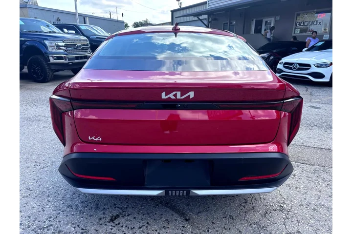 2025 K4 LXS image 4