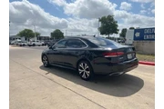 $13995 : Volkswagen Passat 2022 SE 4d thumbnail