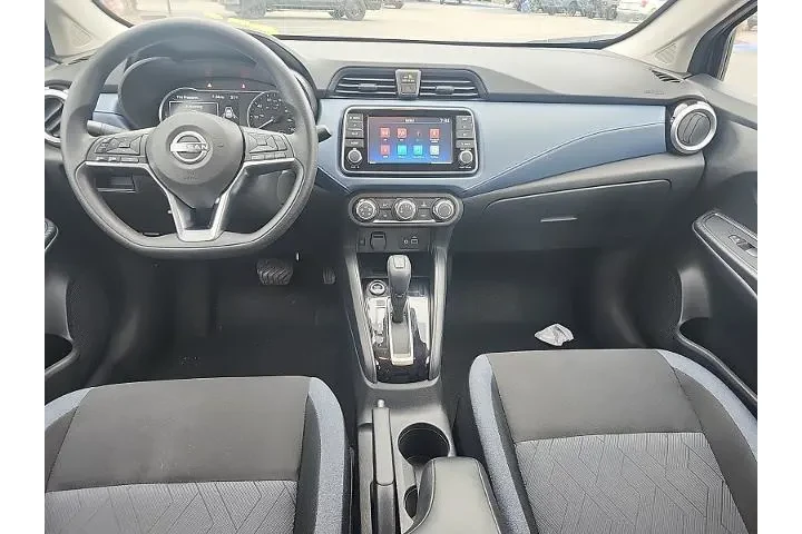 $16998 : Nissan Versa 2025 SV 4dr Sed image 5
