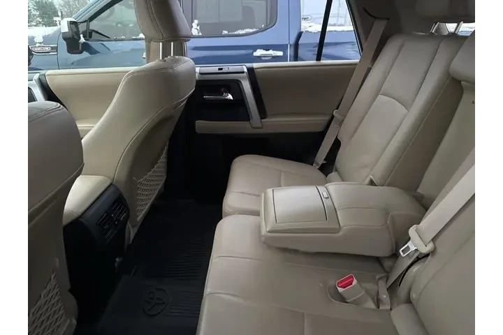 $39939 : Toyota 4Runner 2021 AWD Limi image 5