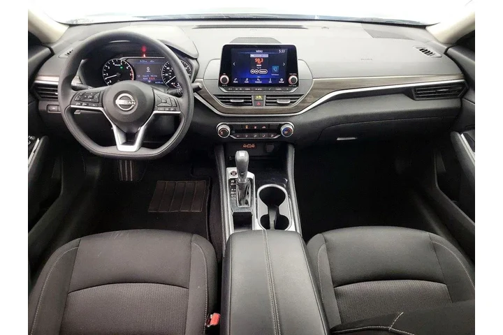 $19998 : Nissan Altima 2023 2.5 SV 4d image 9