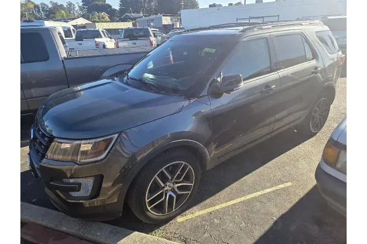 $16950 : Ford Explorer 2017 AWD Sport image 9
