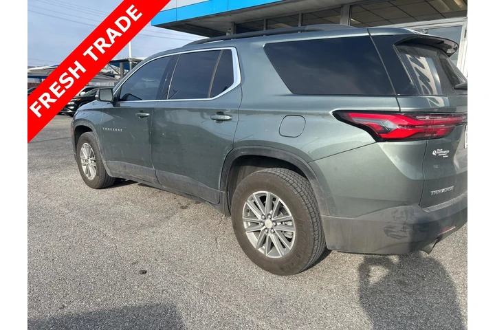 $25430 : Chevrolet Traverse 2023 LT C image 3