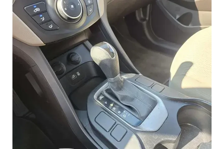Hyundai SANTA FE Sport 2017 image 8