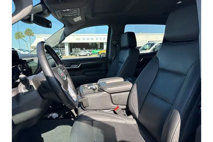 $39996 : GMC Sierra 1500 2025 4x2 SLT image 9