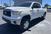 2013 Tundra 4x4 V8 Truck V-8