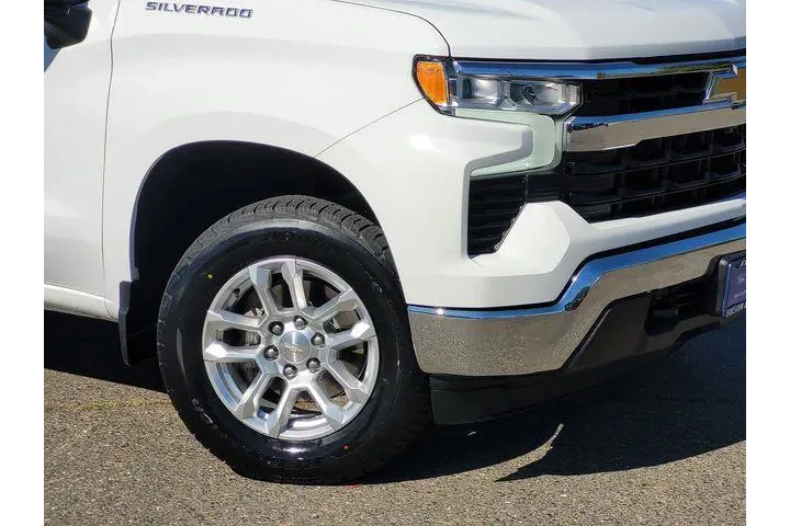 $32679 : Chevrolet Silverado 1500 202 image 6