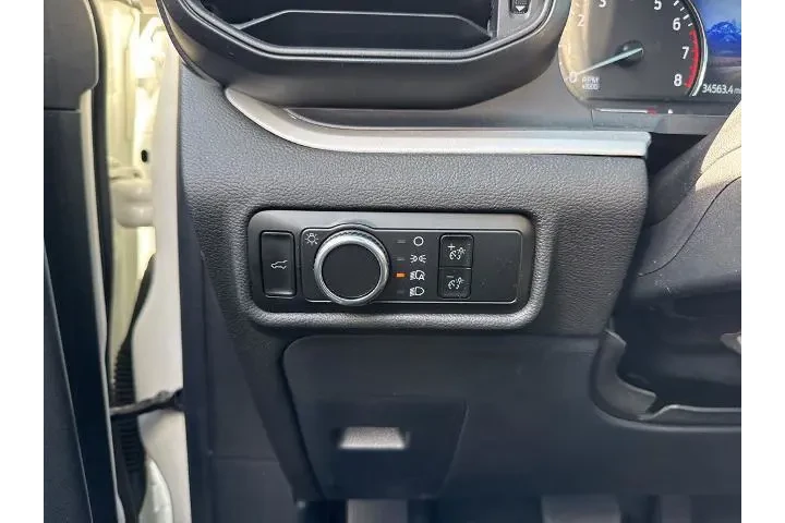 $27482 : Ford Explorer 2023 XLT 4dr S image 10