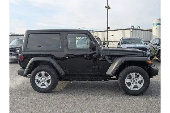 $21522 : Jeep Wrangler 2021 4x4 Sport image 2