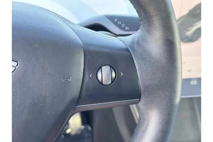 $28800 : Tesla Model Y 2021 AWD Long image 10