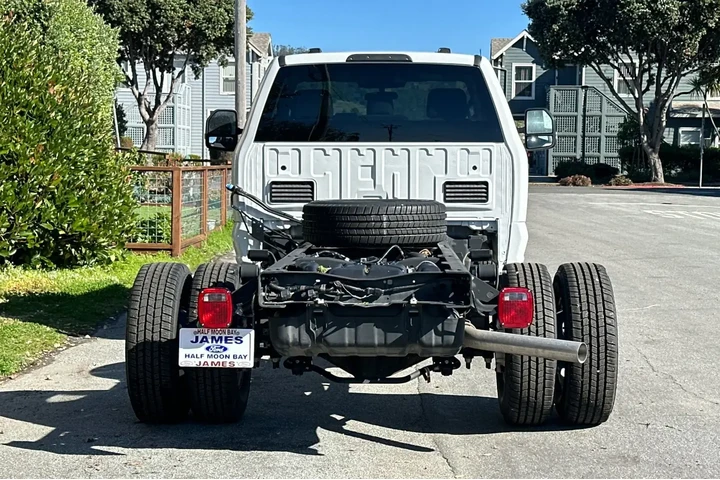 Ford F-350 Super Duty 2024 4 image 4
