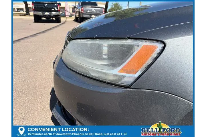 Volkswagen Jetta 2012 TDI 4d image 10