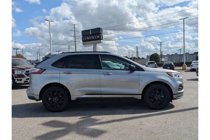 $35995 : Ford Edge 2024 AWD SE 4dr SU image 4