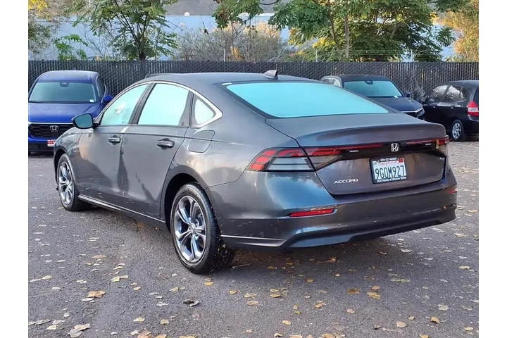 $24475 : Honda Accord 2023 EX 4dr Sed image 8
