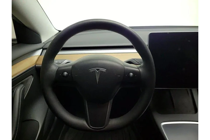 $26998 : Tesla Model 3 2023 4dr Sedan image 10
