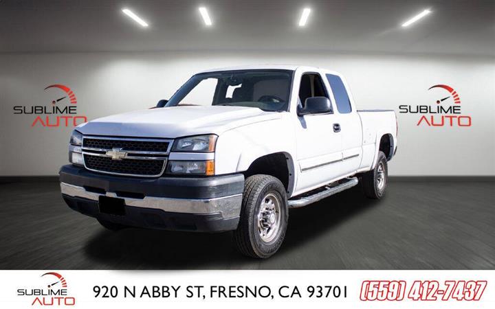 $13995 : 2006 Silverado 2500HD image 3