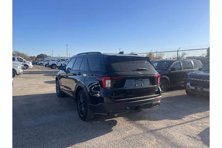 $39259 : Ford Explorer 2025 AWD ST-Li image 4