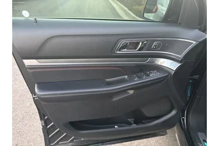 $20000 : Ford Explorer 2018 AWD Sport image 8