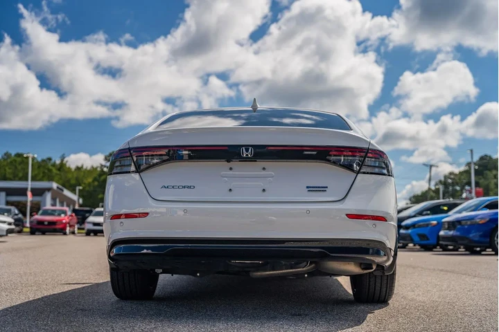 $31320 : Honda Accord Hybrid 2023 Tou image 6