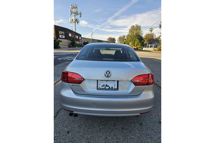 $6000 : Limpio image 3