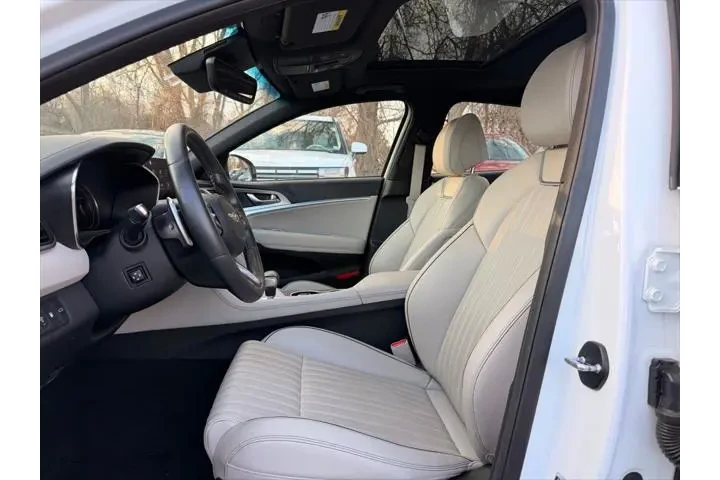 $30000 : Genesis G70 2023 2.0T 4dr Se image 10