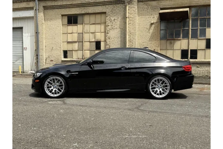 $56988 : 2012 BMW M3 image 6