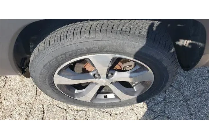 $15900 : Jeep Cherokee 2019 4x4 Limit image 10