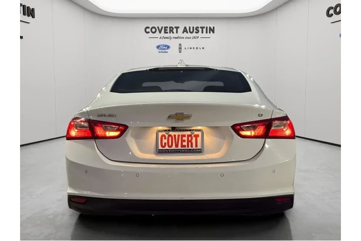 $17691 : Chevrolet Malibu 2024 LT 4dr image 4