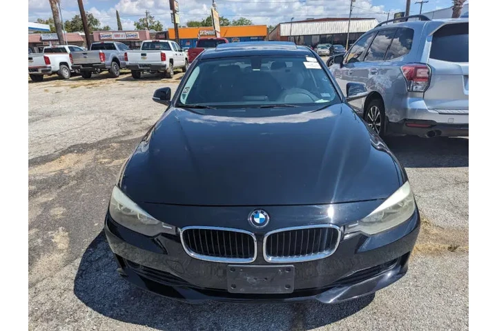 $10990 : 2015 BMW 3 Series 320i xDrive image 3