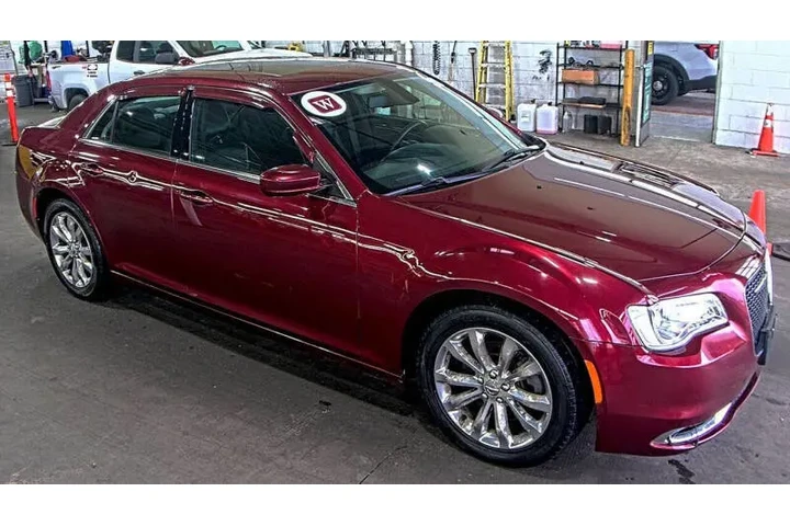 $12995 : 2017 300 Limited image 3