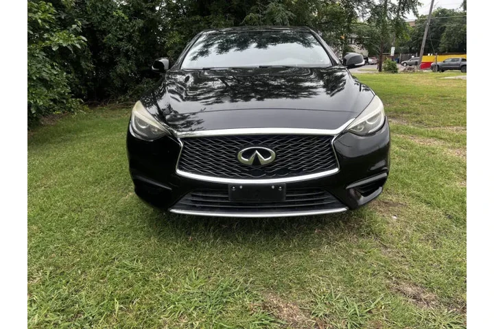 $13995 : 2017 QX30 Sport image 7