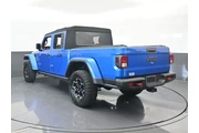 $34333 : Jeep Gladiator 2023 4x4 Rubi thumbnail