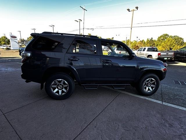 $50987 : 2024 4Runner TRD Off-Road Pre image 6