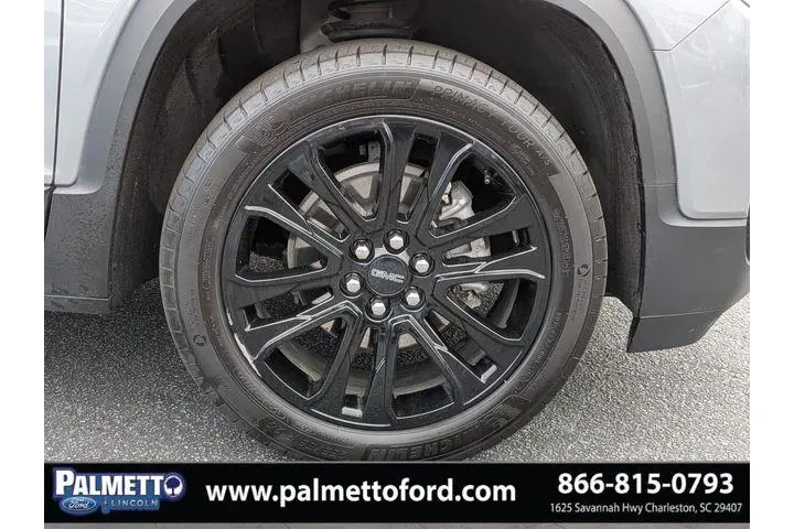 $27994 : GMC Acadia 2023 SLT 4dr SUV image 10