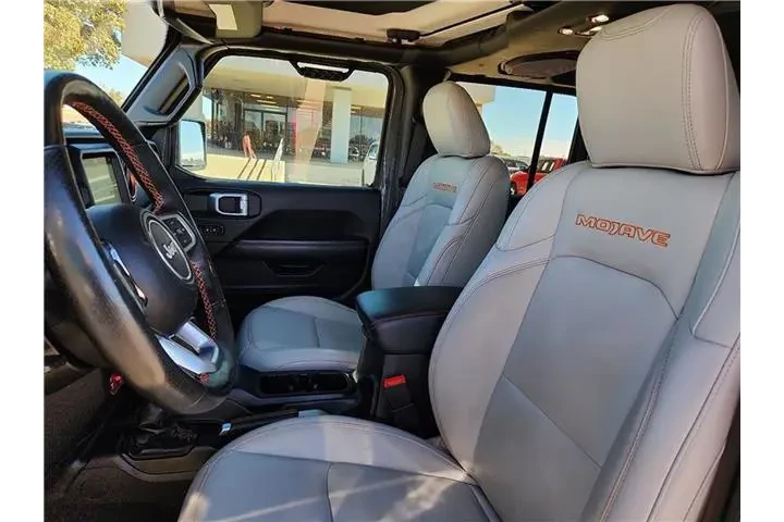 $35995 : Jeep Gladiator 2020 4x4 Moja image 10