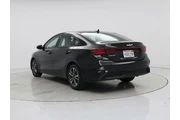 $18998 : Kia Forte 2023 LXS 4dr Sedan thumbnail