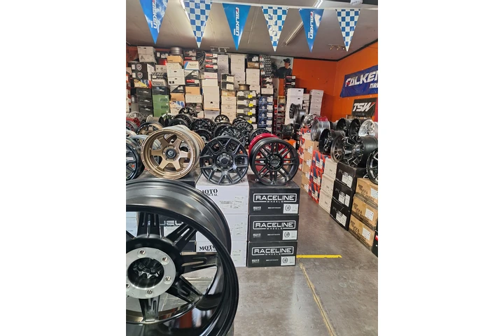 LLANTERO/MECANICO image 6