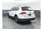 $21496 : Volkswagen Tiguan 2022 AWD S thumbnail