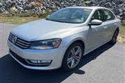 $9998 : PRE-OWNED 2012 VOLKSWAGEN PAS thumbnail