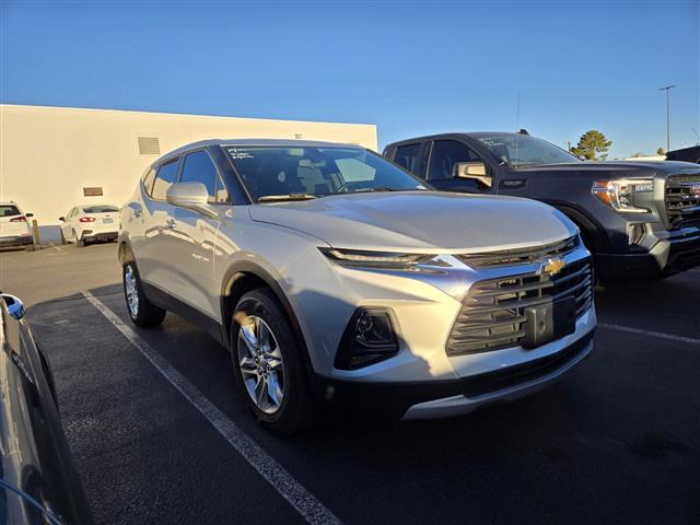 $20956 : Pre-Owned 2019 Blazer Base image 5