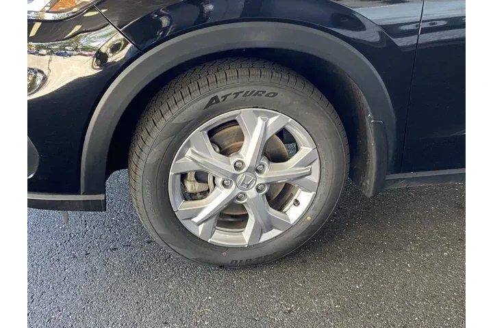 Honda HR-V 2024 AWD LX 4dr C image 9