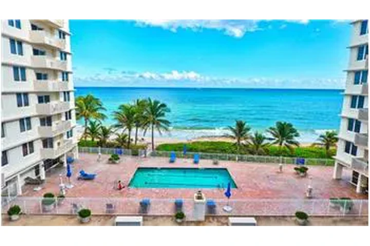 $4500 : Rental property with 2 bedro image 3