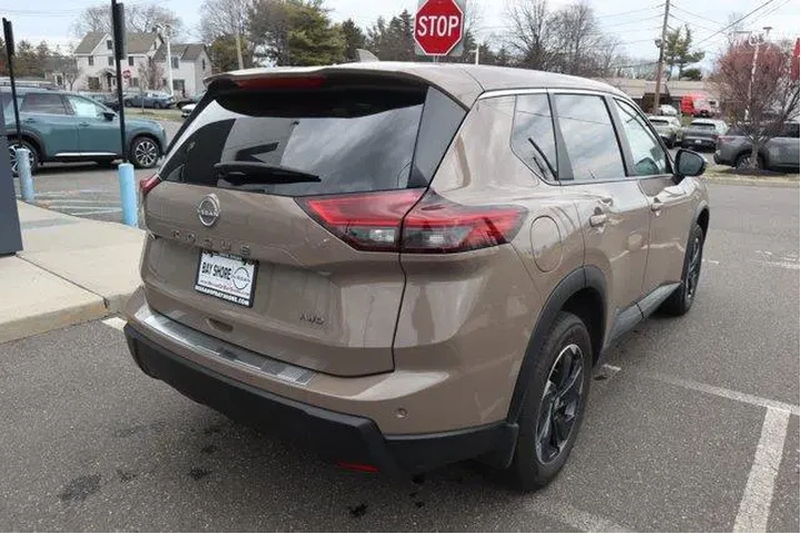 $23114 : Nissan Rogue 2025 AWD SV 4dr image 6