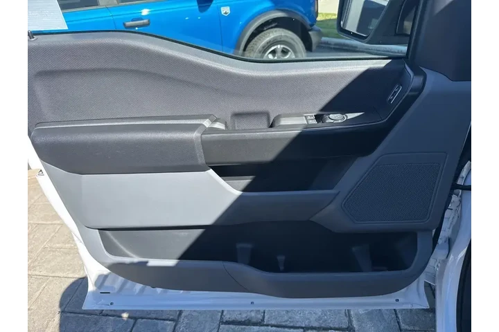 $32990 : Ford F-150 2024 4x2 XL 2dr R image 9