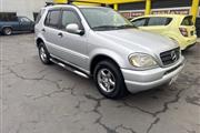 $3999 : 2001 Mercedes-Benz M-Class ML thumbnail