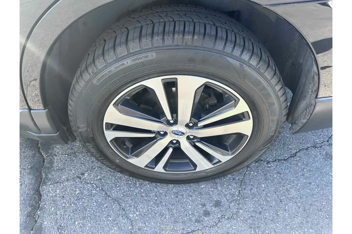 $11495 : 2018 Outback Limited image 7