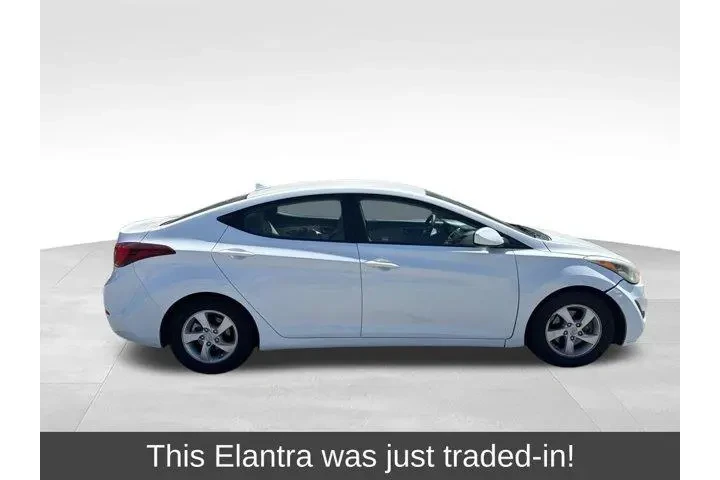 $9998 : Hyundai ELANTRA 2015 SE 4dr image 1