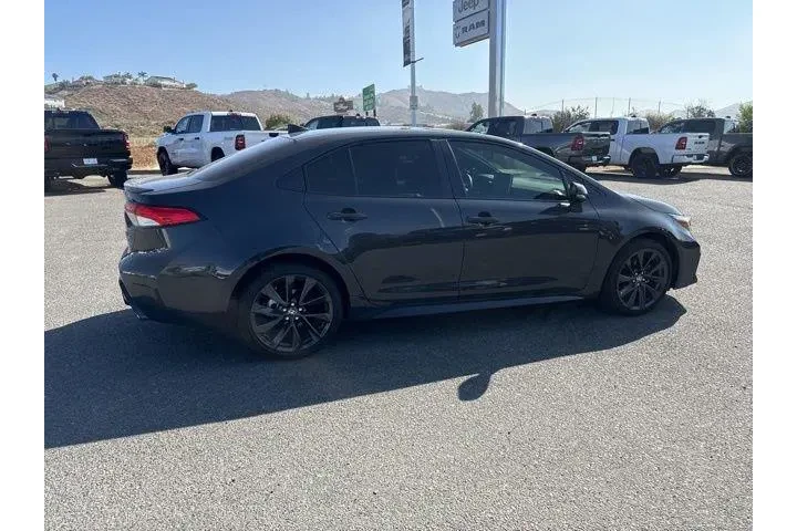 $28814 : Toyota Corolla Hybrid 2025 S image 10