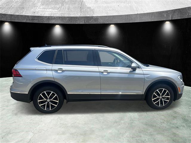 $19985 : Pre-Owned 2021 Tiguan 2.0T SE image 7